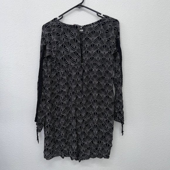 Roxy black cream patterened boho tunic 3/4 sleeve tiered blouse Size: S - Picture 9 of 9